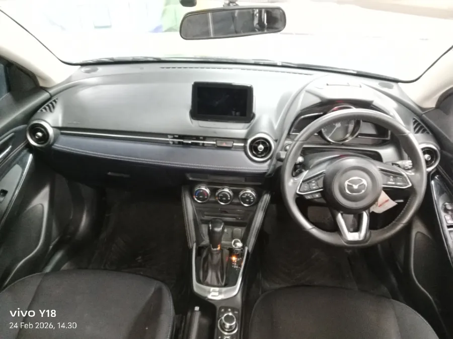 Foto Mobil Bekas Dashboard Mazda 2 1.5 GT Skyactiv tahun 2019